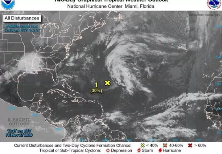 Movimiento ciclónico ubicado Movimiento ciclónico ubicado varios cientos de kilómetros al sureste de las Bermudas