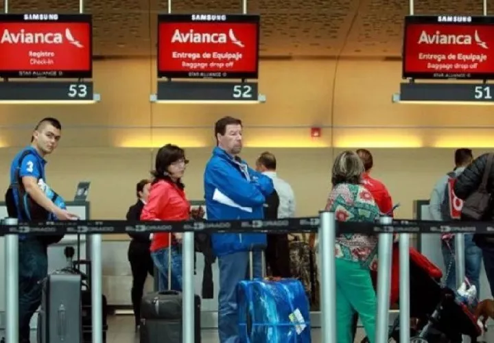 Avianca Holdings genera más de 21.000 empleos directos e indirectos en América Latina. EFE