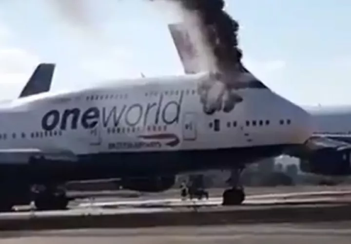 El fuego fue sofocado con éxito por los bomberos del aeródromo, quienes reportaron que nadie se encontraba dentro del avión por lo que nadie resultó con heridas.