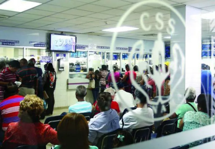 Médicos de la Caja de Seguro Social denuncian falta de insumos. 
