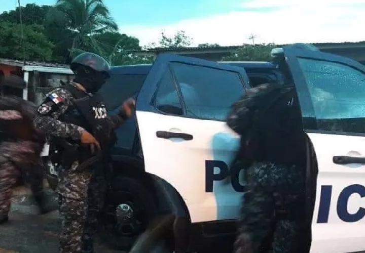 Las autoridades policiales llevan a cabo una serie de operativos para dar con los responsables de este homicidio. Foto: Diomedes Sánchez