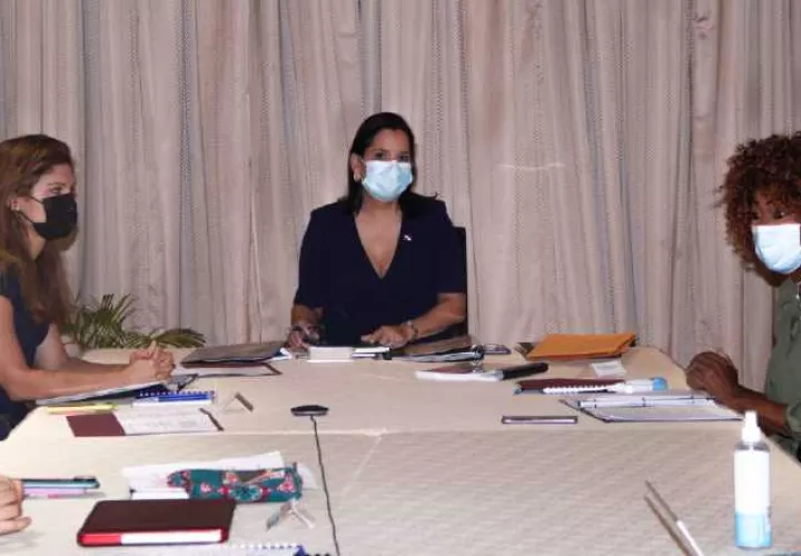 Autoridades del Gobierno Nacional durante la presentación del Examen Periódico Universal (EPU). 