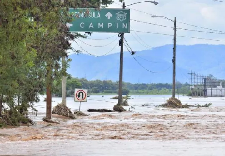 Lo que más preocupa son las fuertes lluvias que dejará en las próximas horas en Cuba, Jamaica, Bahamas y el sur y centro de Florida.