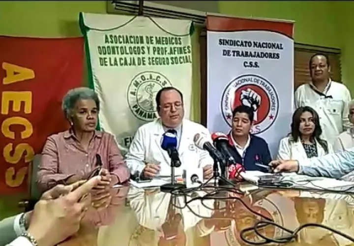 De acuerdo con los gremios de la salud, se ha infringido en derechos constitucionales y legales de los trabajadores incluso para el disfrute de vacaciones.