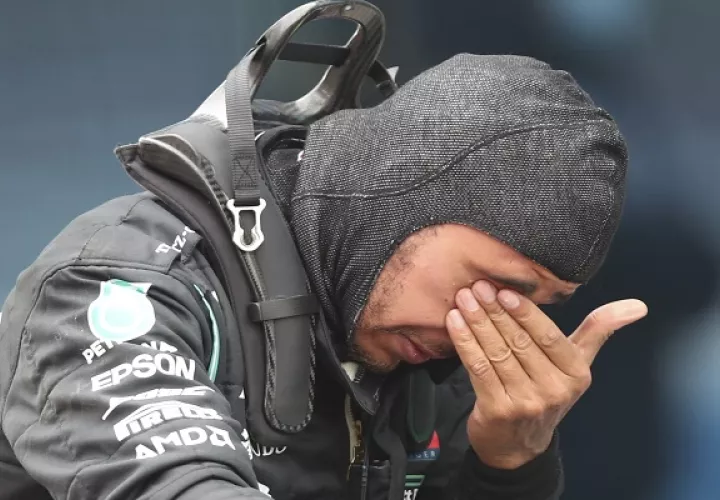 Lewis Hamilton lloró de la emoción. 