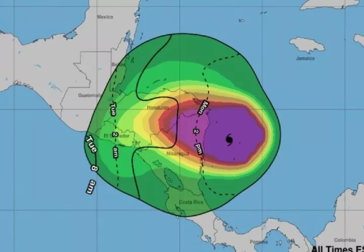 En su boletín de las 15.00 GMT, el NHC informó que el huracán presenta vientos máximos sostenidos de 260 kilómetros por hora (160 m/h) cuando se acerca a Nicaragua y Honduras.