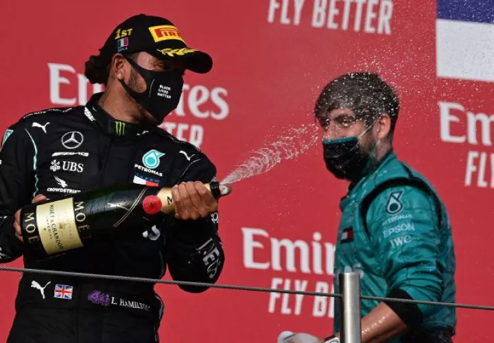 Lewis Hamilton se acerca al séptimo título de su carrera en la Fórmula Uno. EFE