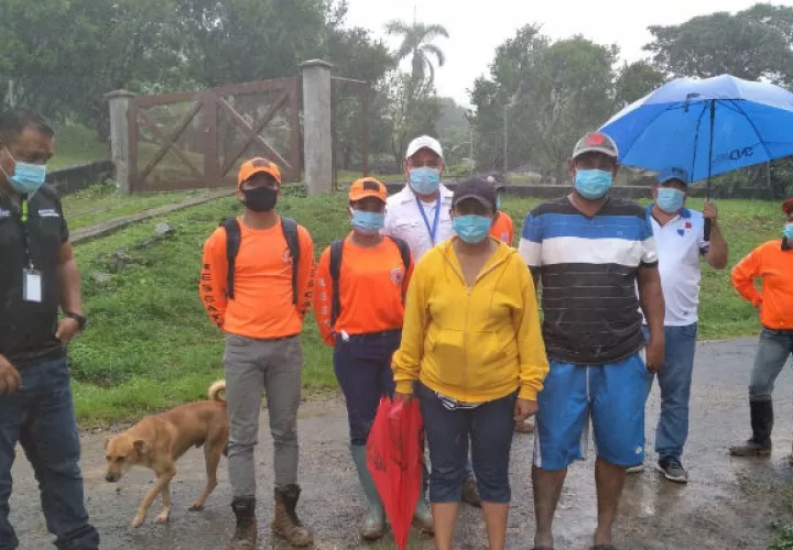 Sus viviendas fueron afectadas por deslizamientos de tierra. Foto: Eric A. Montenegro.