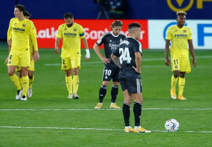 Real Madrid está a tres puntos de la cima.