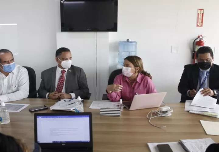 Las autoridades  y los representantes de la Anep, continuarán con el diálogo a fin de incluir a otros colegios.