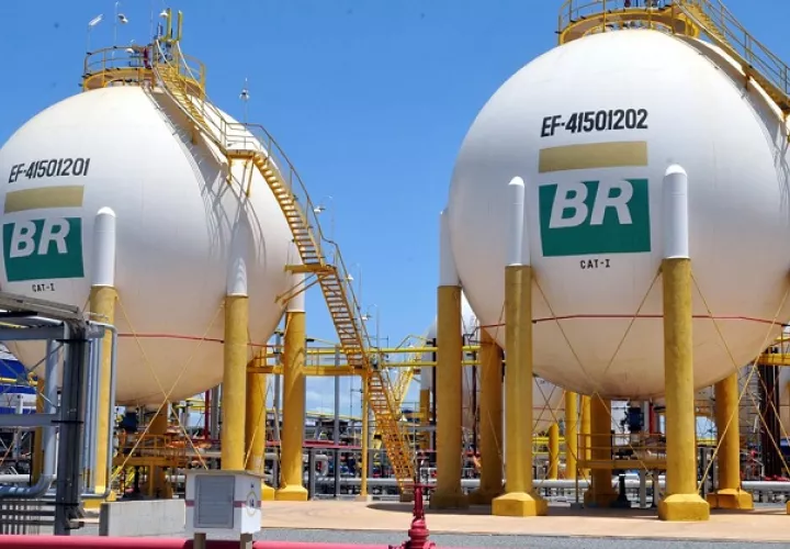 La reducción de la deuda y el desapalancamiento financiero siguen como prioridad de la empresa. EFE