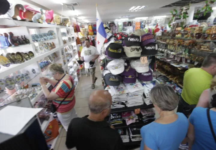 Los comerciantes apuestan a la temporada de fin de año para comenzar a recuperarse. Foto de archivo