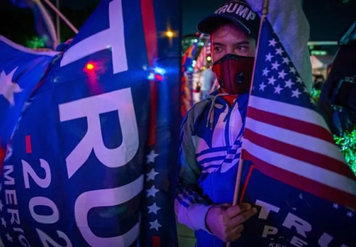 Estos resultados parciales incluyen el 95% de los votos escrutados en el condado de Miami-Dade, el mayor del estado y donde tiene un gran peso el voto cubanoestadounidense, mayoritariamente favorable a Trump. Foto: EFE