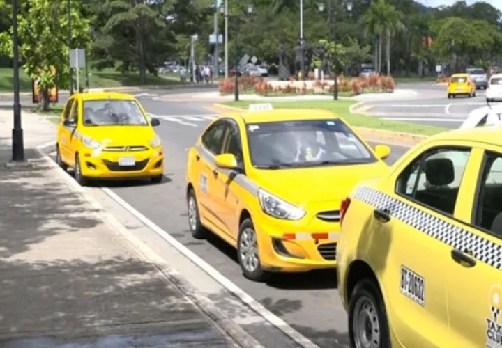 Los taxis solo podían circular en días específicos, según el último dígito de la placa. 