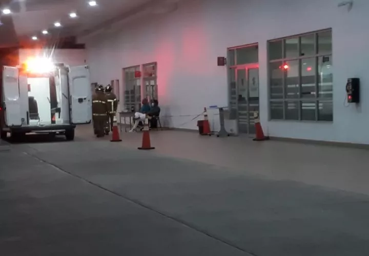 El recorrido incluyó los hospitales de la provincia de Los Santos, los cuales se mantenían funcionando de manera normal y sin ningún tipo de daños.