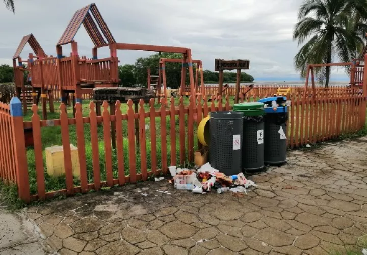El comité Playa El Agallito, que mantiene la administración de estos espacios, pidió a la comunidad un uso responsable del lugar, ya que se han encontrado con gran cantidad de basura a lo largo de la vía.