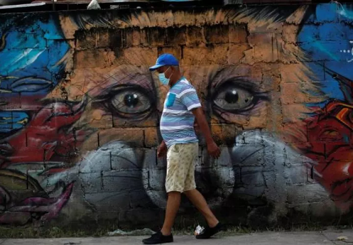 Panamá registra una mortalidad por la COVID-19 de 71,5 por cada 100.000 habitantes. EFE