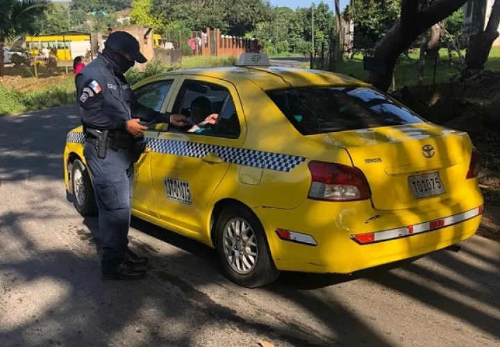 Los trabajadores que tengan que circular deberán contar con una carta.