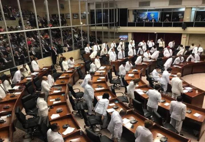 Los 71 diputados están dentro del primer grupo que recibirá la vacuna contra la COVID-19.