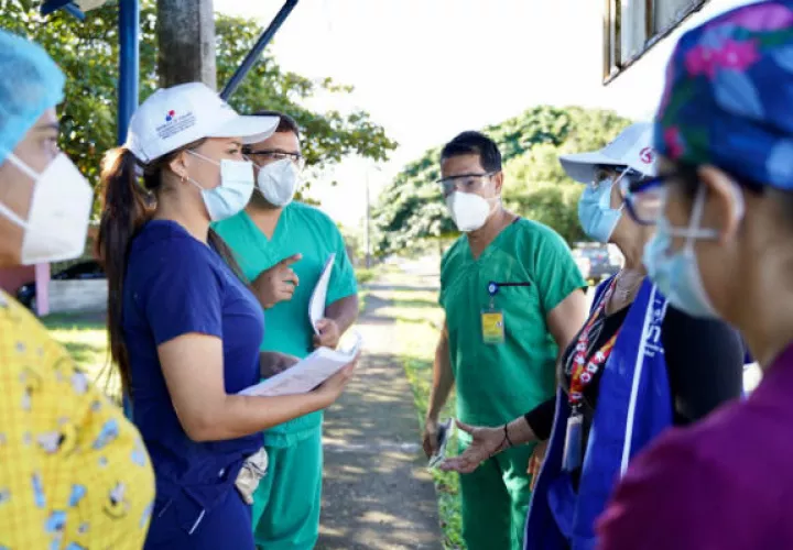Personal de salud realiza un trabajo intenso de trazabilidad en los sectores más afectados de Dolega. Foto: José Vásquez