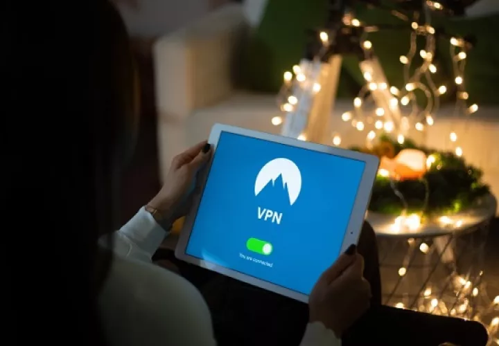 Realizar una fiesta virtual puede ser la única opción que queda para celebrar con  sus seres queridos. Foto: Ilustrativa / Pixabay