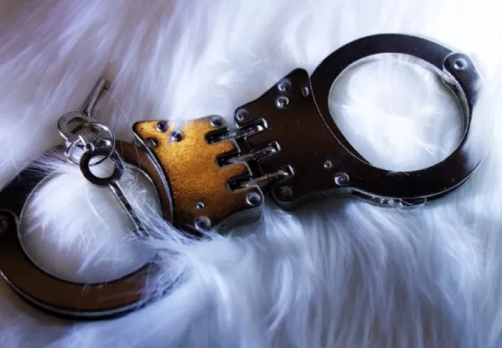 Los fetiches no patológicos incluyen objetos habituales e inusuales, pero, no ocasionan daños. Foto: Ilustrativa / Pixabay