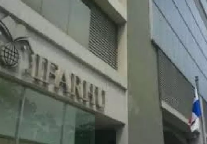 El concurso de becas también aplica para los estudiantes que aspiran a ingresar a alguna universidad estatal.