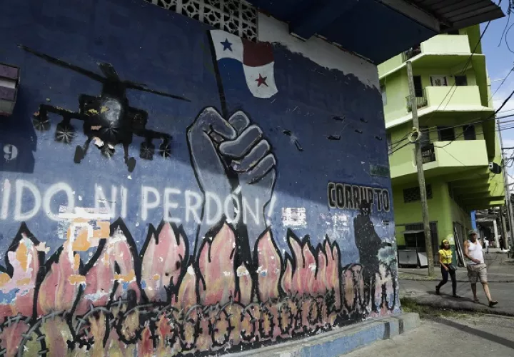 En las paredes del barrio de El Chorrillo se recuerda la invasión de Estados Unidos a Panamá, ocurrida el 20 de diciembre de 1989. Foto: EFE