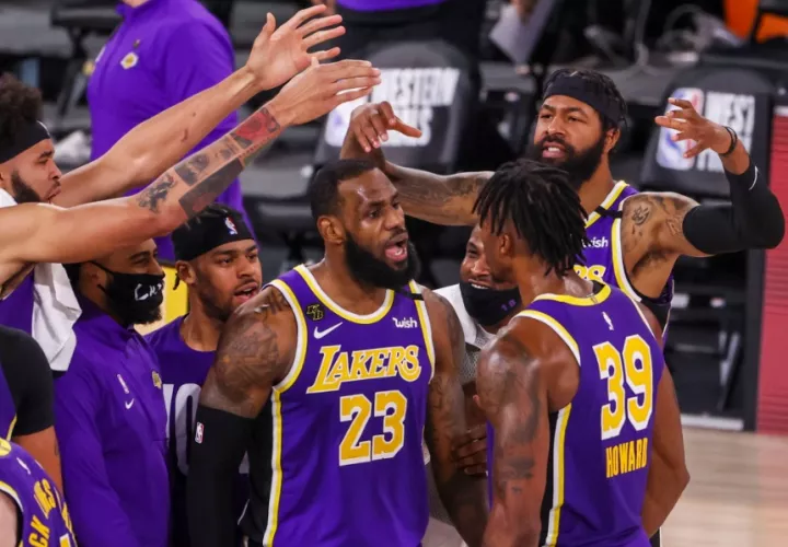 LeBron James (23). Foto:EFE