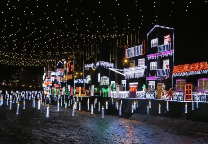 El uso incorrecto de las luces navideñas puede provocar incendios. Foto: Ilustrativa / Pixabay
