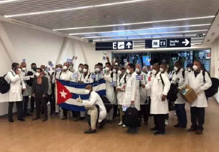 Médicos cubanos ya han confirmado que vendrán al país.