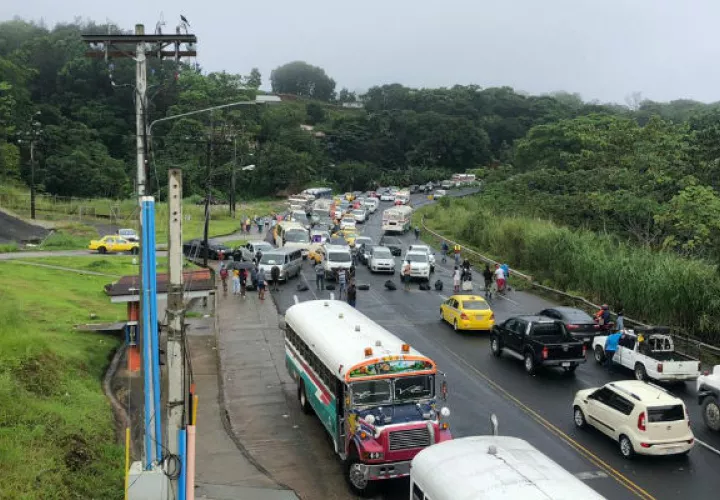 El tranque culminó aproximadamente a las 2:00 p.m. de este lunes. Foto: Diómedes Sánchez S.