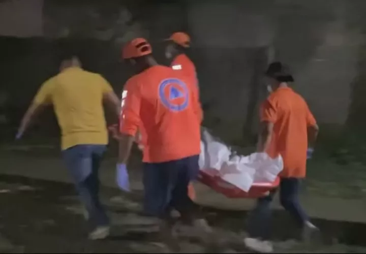 El cuerpo fue trasladado a la morgue  del hospital en Changuinola. Foto:Mayra Madrid.