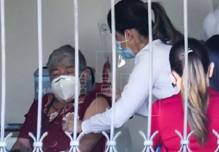 Costa Rica ya empezó el proceso de vacunación.