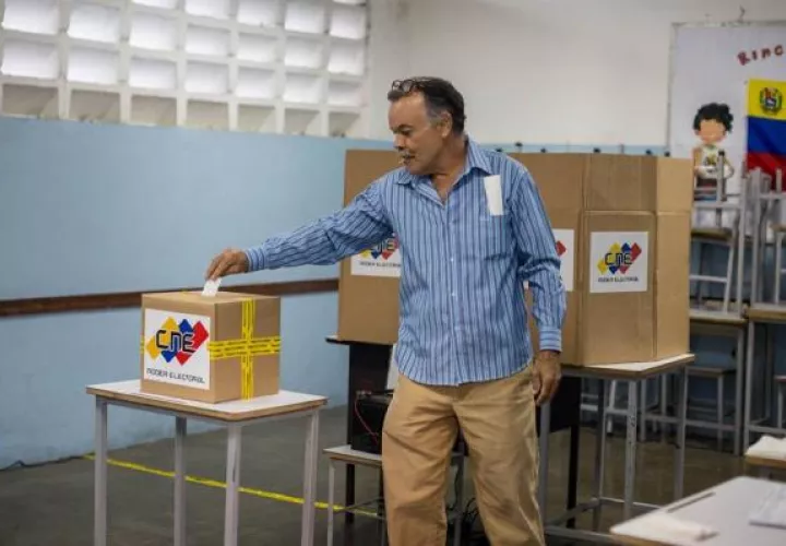 Poco más de 20 millones de venezolanos están llamados a escoger 277 diputados entre unos 14.400 aspirantes. EFE
