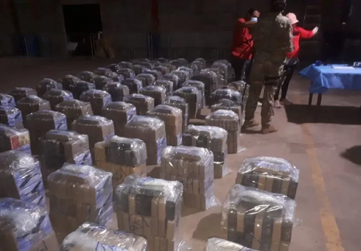 En  Isla Colón en la provincia de Bocas del Toro donde se incautaron 2,248 paquetes de drogas.