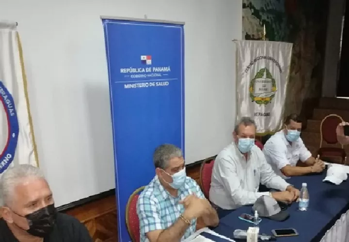 El ministro Luis Francisco Sucre dijo que la mayor parte de los contagios en Veraguas se debe a la cantidad de fiestas familiares  y  otras actividades clandestinas.