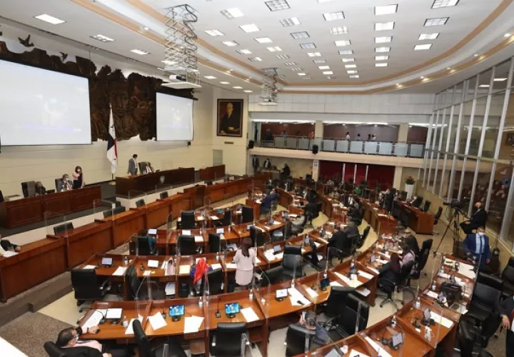 La Asamblea Nacional retomó sus  sesiones presenciales el 18 de enero.