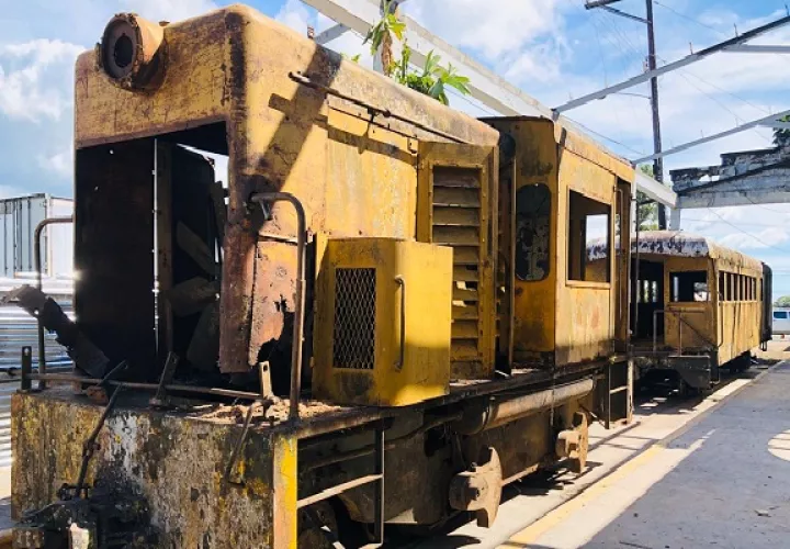 El ferrocarril de Chiriquí fue inaugurado el 22 de abril de 1916 por el presidente Belisario Porras, con una extensión total de 92.517 kilómetros.