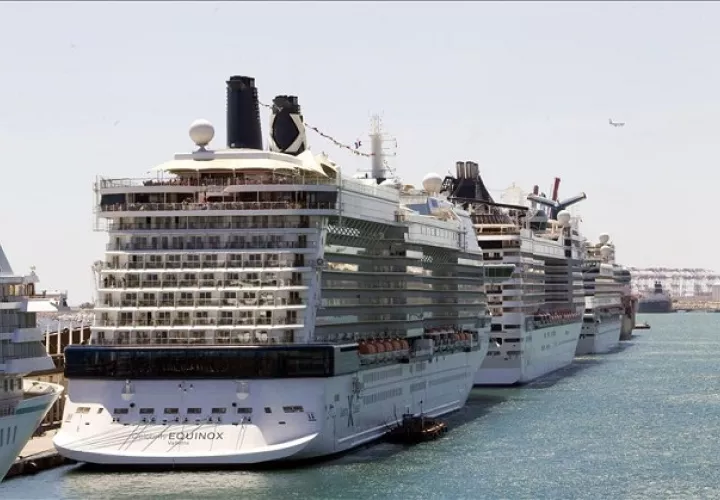 La reanudación de las operaciones de las compañías de cruceros está supeditada a la evolución de la pandemia de la covid-19. EFE