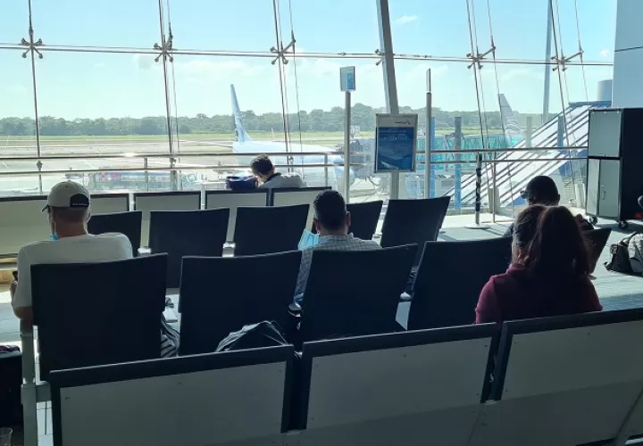 Altas medidas de bioseguridad se mantienen en el Aeropuerto Internacional de Tocumen. 