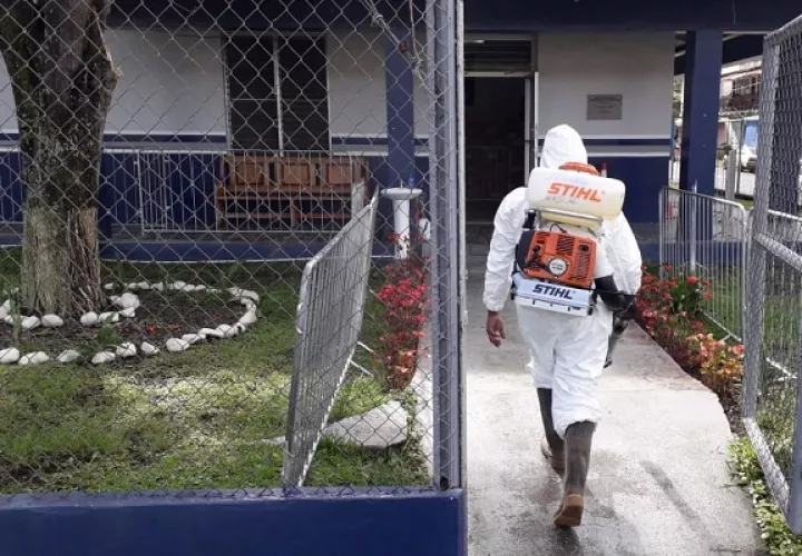 Se estima que unas 2,956 unidades que se han recuperado de la COVID-19.