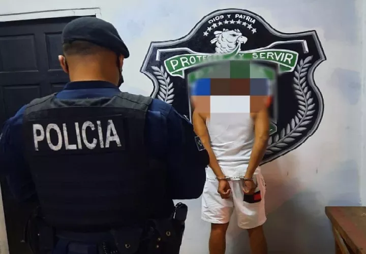 Todas estas personas fueron puestas a órdenes de las autoridades competentes para los trámites correspondientes.   