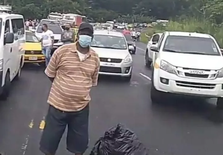 Ya están cansados y quieren que quede atrás el servicio de distribución de agua por carros cisterna, que les causa muchas incomodidades e incluso es menos seguro para su salud.