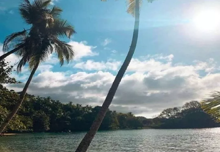 Este sábado y domingo las playas La Angosta, la Guayra, Isla Grande, Portobelo, que son muy concurridas, se encontraban totalmente vacías.
