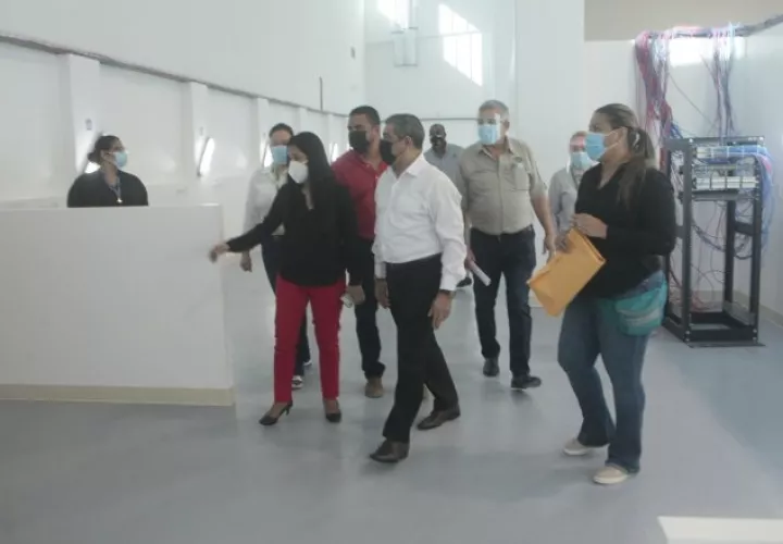El gimnasio del Instituto Técnico Superior del Este será utilizado en caso de que se requiera, ya que en el antiguo Figali, todavía hay disponible una sala con 30 camas. Foto de Víctor Arosemena