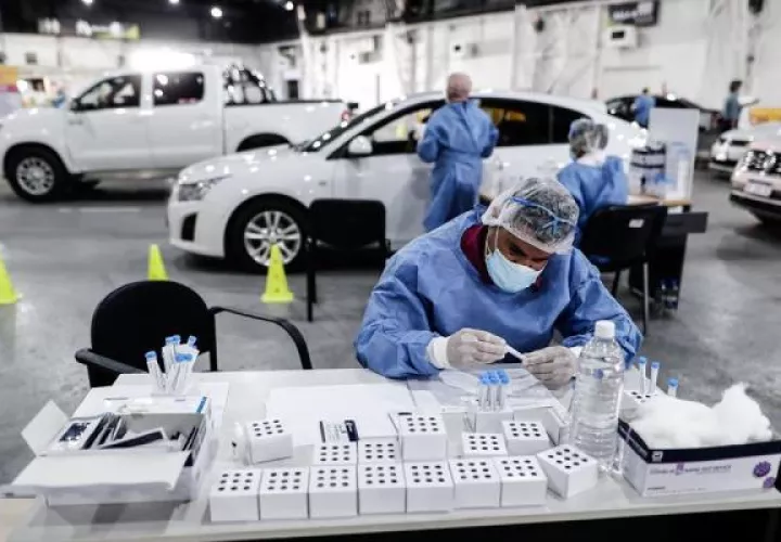 En el mundo se reportan 2.1 millones de muertes