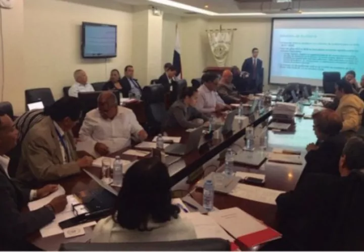 La junta directiva es el máximo órgano de gobierno de la CSS.  Archivo
