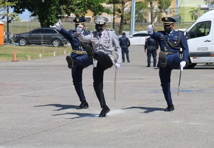 La ceremonia de cambio de mando se realizó en la sede de la Policía.