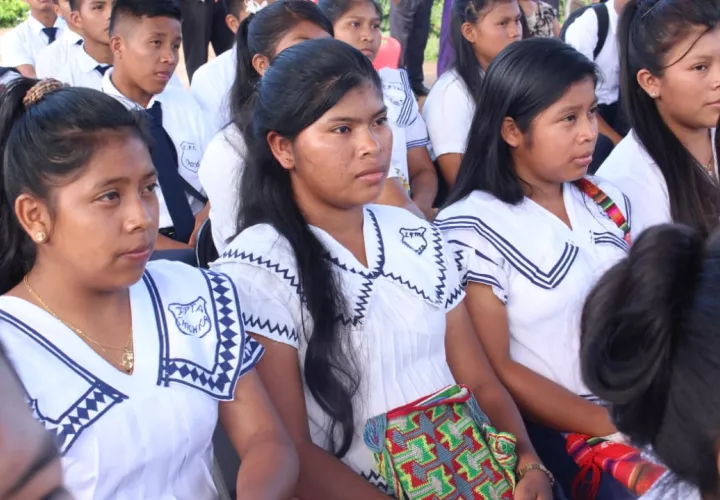 Buscan crear universidad de los pueblos indígenas.